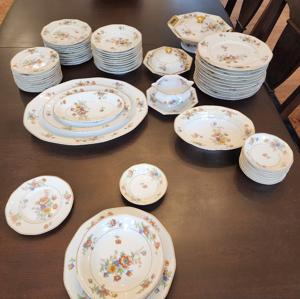 68 PC Theodore Haviland Limoges Peonies Dinner Service for 12 + Serving Pcs Ant
